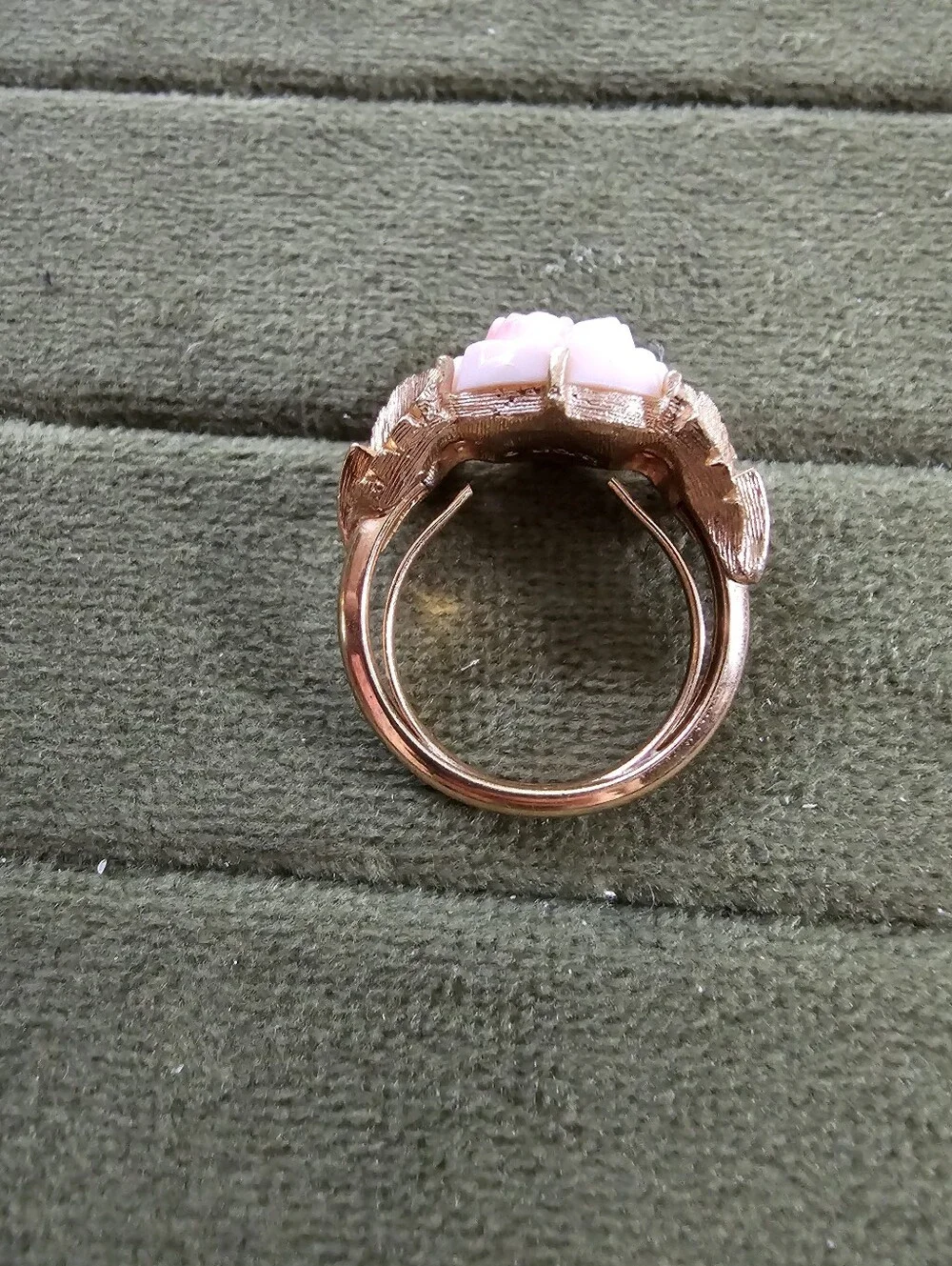 Avon beautiful gold